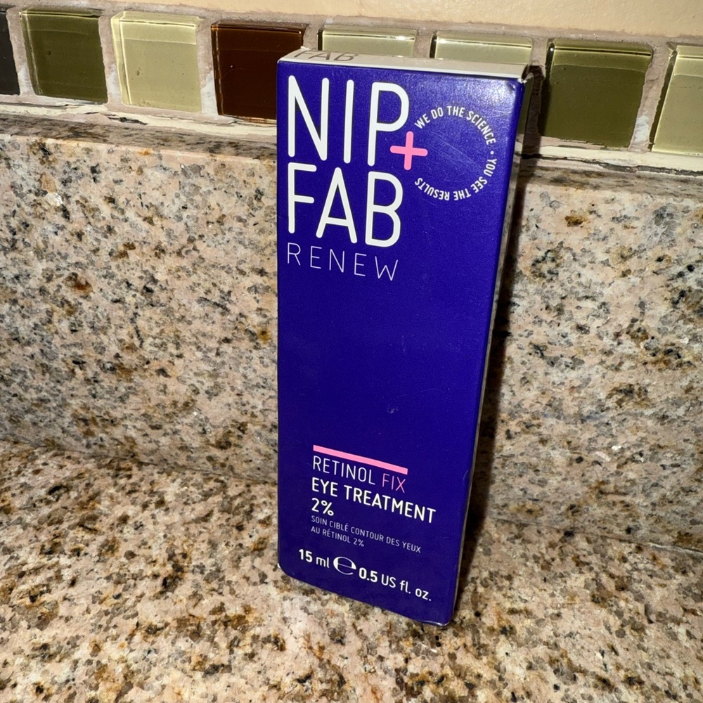 NIP+FAB Renew Retinol Fix Eye Treatment 2%
